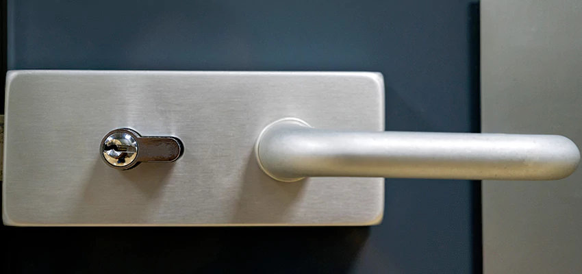 Change Patio Door Locks in East La Mirada, California