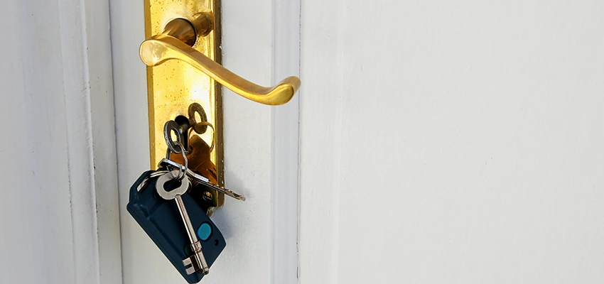 Broken Door Key Extraction in East La Mirada, CA